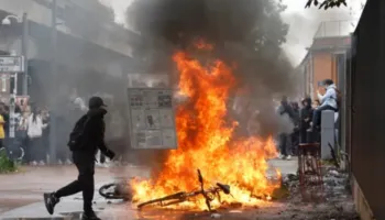 Përshkallëzohen protestat studentore në Francë, 76 të plagosur dhe qindra arrestime!