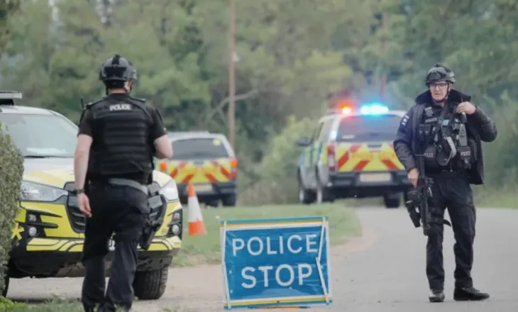 Pesë të arrestuar pranë bazës amerikane në Britani/ Dyshohet për komplot me eksplozivë