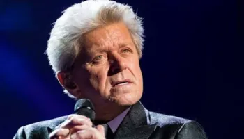 Peter Cetera feston 82-vjetorin