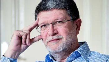 Picula trondit Beogradin: Funerali i Mlladiçit tregon lidhjen e Serbisë me krimet në Kosovë, Bosnje e Kroaci