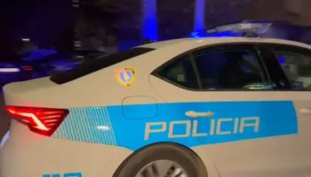 Plagoset me thikë një person pranë shkollës “Petro Nini Luarasi” në Tiranë
