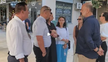 Plagosja e avokatit në Durrës, bojkotohen për dy orë seancat gjyqësore