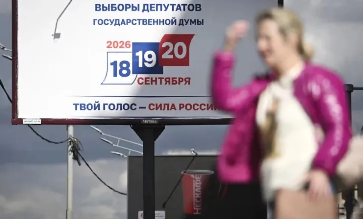 Podiume bosh, shpërblime për votimin elektronik dhe opozita jashtë gare! Rusët votojnë mes përshkallëzimit të luftës në Ukrainë