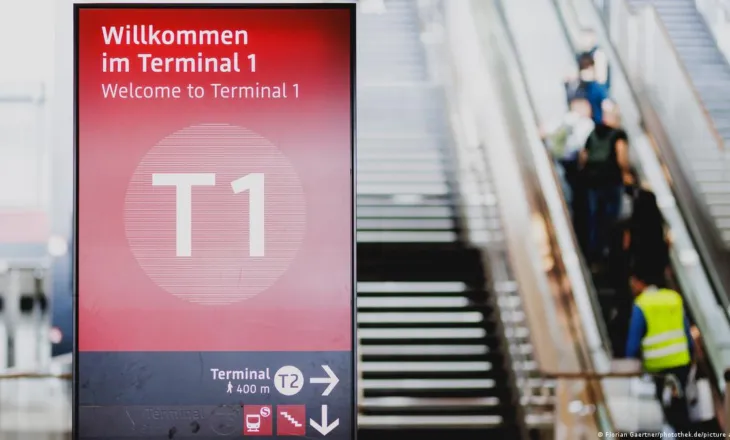 Policia gjermane evakuon Terminalin 1 të Aeroportit BER pas raportimit për substancë të rrezikshme