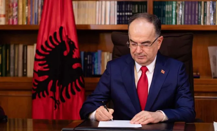 Presidenti Begaj dekreton ligjin për rritjen e pagave të gjyqtarëve dhe prokurorëve