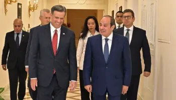 Presidenti i Egjiptit takon shefin e CIA-s: Kriza e Iranit të zgjidhet me diplomaci –