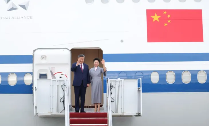 Presidenti kinez Xi Jinping mbërrin në Uashington, nis vizitën shtetërore në ShBA