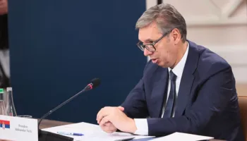 Presioni i protestave, jep dorëheqjen presidenti i Serbisë, Aleksandër Vuçiç