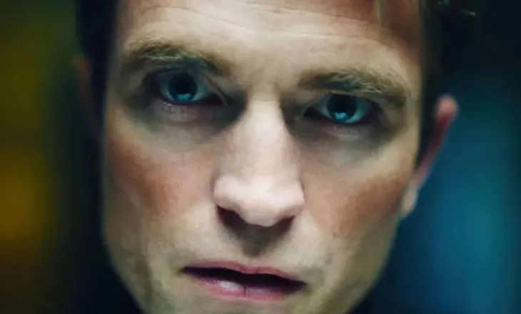 “Primetime”: Robert Pattinson shkëlqen në satirën e errët mbi televizionin që e kthen skandalin në spektakël