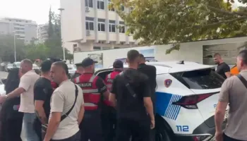 Pritën Ramën pas takimit në Vlorë, policia shoqëron Baki Goxhajn dhe 3 persona
