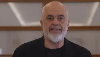 Pritje në Rinas…por Rama anulon konferencën, pritet të drejtohet me një video-mesazh