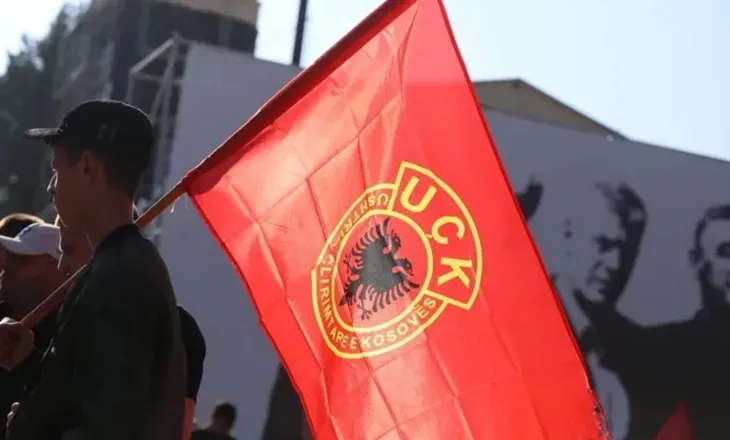 Protesta masive në Prishtinë/ Qytetarët në përkrahje të UÇK-së, zbulojnë katër kërkesat