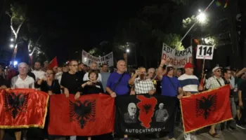 Protesta në ditën e 114-të, hidhen edhe thirrje për grumbullim para Kuvendit të enjten: Të anulohet Paketa e Maleve!
