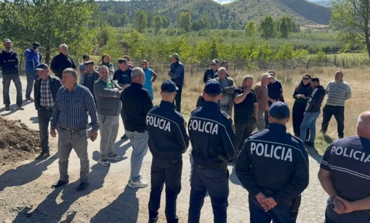 Protestë në Maliq, banorët e Burimasit hedhin akuza: Ujin tonë e duan për një fshat tjetër