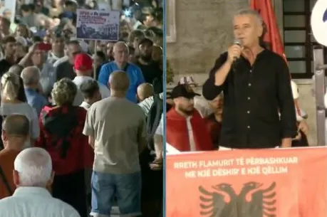 “Qeveria po shet Shqipërinë”/ Pedagogu: Po grabisin pasurinë kombëtare më shumë se pushtuesit dikur. Të rrëzojmë këtë qeveri antikombëtare