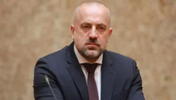 RADOIÇIÇ ZHDUKET NGA PUBLIKU, SHFAQET NË KADASTËR/ 5 PARCELA PRANË KOSOVËS