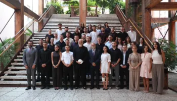 Rama ndan pamje nga takimi me studentët e Prishtinës: Politika është mundësia të bësh bashkë gjëra që vetëm s’i bën dot