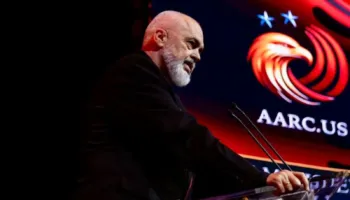 Rama nga SHBA: Njëri kishte ardhur nga Britania për të më gjuajtur me vezë
