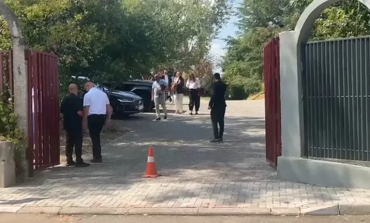 Rama përfundon takimin me zv.ministrat, detyra që u caktoi: Një herë në javë, takime me qytetarët