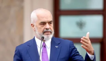 Rama vijon reagimet për pagat e gjyqtarëve: Një gjykatës në Shqipëri merr 500 euro më shumë se kolegu në Greqi