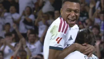 Real Madrid i papërmbajtshëm ndaj Rayo Vallecano, super Mbappe & Carreras (Video)