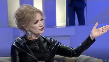 “Realitet i dhimbshëm”- Deputetja socialiste Iris Luarasi në krah të Egla Cenos pas mesazhit kërcënues!