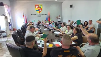 Reforma Territoriale/ Këshilli Bashkiak i Matit miraton shkrirjen e Bashkisë Klos, 14 vota pro bashkimit!