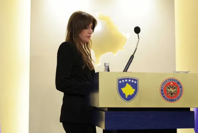 REL: A mund Haxhiu ta ushtrojë detyrën e presidentit edhe për gjashtë muaj të tjerë?