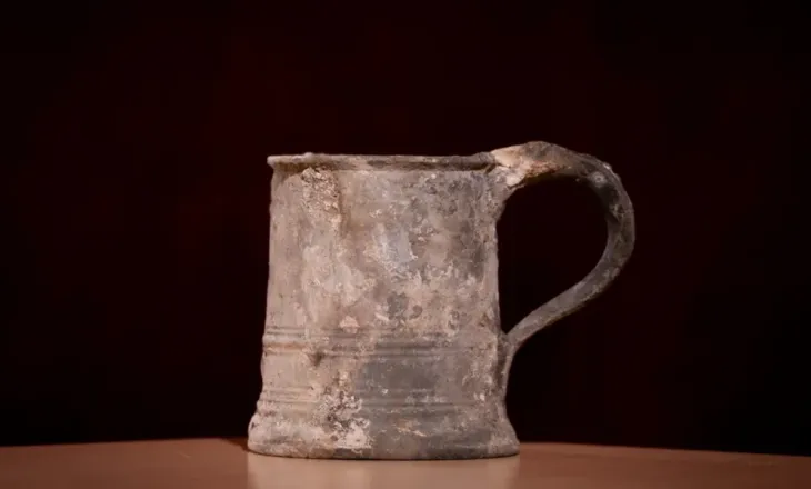 Rinovimet në Pallatin e Buckinghamit, zbulohen sende që datojnë që nga vitet 1800 (FOTO) –