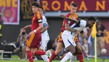 Roma dhe Inter ndahen në barazim spektakolar, mbeten në krye të Serie A