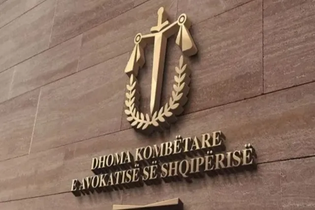 Rregullorja e GJKKO-së ndalon celularët në sallën e gjyqit, Dhoma e Avokatisë do vendosë sot për bojkotimin e seancave