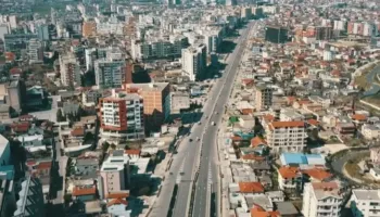 Rreth 140 mln euro nga rivlerësimi/ Në 6 muaj përfunduan 18.777 aplikime, Tirana kryeson me 7.475 prona