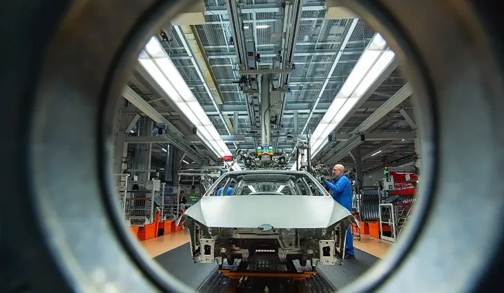 Rreth 2.8 milionë automjete Volkswagen dhe Audi në rrezik për defekt gjatë drejtimit –