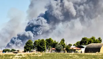 Rrëzohet avioni në Greqi, humbin jetën personat në bord (VIDEO)