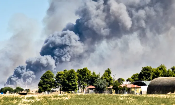 Rrëzohet avioni në Greqi, humbin jetën personat në bord (VIDEO)