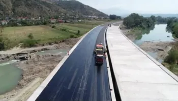 Rruga Elbasan-Rrogozhinë, kryeministri Rama: Vijon puna në të 6 fazat e para të projektit! Realizimi fizik ka arritur në 87%