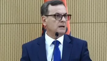 Sadushi: Pagat e gjyqtarëve të zhbllokohen menjëherë, Kushtetuta nuk negociohet