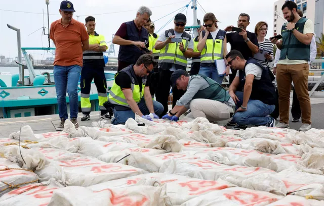 Sekuestrohen 2.1 ton kokainë në një jaht në Spanjë, arrestohen katër persona, mes tyre edhe një shqiptar