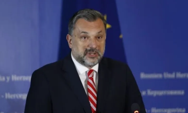 Serbia nderoi me ceremoni varrimin e “Kasapit të Ballkanit” Mlladiç, Bosnja tërheq stafin e Ambasadës nga Beogradi!