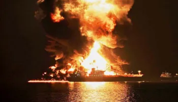 SHBA-Iran, përshkallëzohet konflikti: Goditen cisterna iraniane, Teherani sulmon bazën amerikane