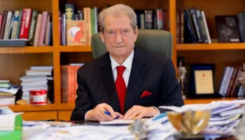 ‘SHISH në shërbim të bandave’/ Berisha: Gysi përgjonte këdo që donte, e ndihmonin Jurgen Kole dhe Iglis Sadikaj