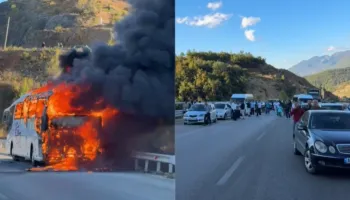 Shpërthen në flakë autobusi në hyrje të tunelit të Elbasanit, bllokohet rruga
