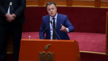 Shpërthen Noka: Çfarë duhet të ndodhë në këtë vend që kryebanditi Rama të japë dorëheqjen