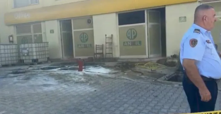 Shpërthim në një pikë karburanti në Sarandë, dy persona përfundojnë me djegie në spital