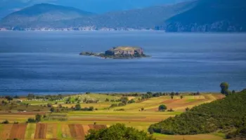 Shqipëria, Greqia dhe Maqedonia e Veriut synojnë nominimin e Prespës në UNESCO