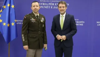 Shqipëria hyn në misionin për Gazën/ Hoxha pret komandantin e forcës ndërkombëtare