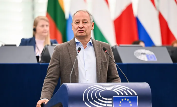 SHQIPERIA NE EUROPE PARA 2030/ EURODEPUTETI: KILOMETRAT E FUNDIT TE MARATONES