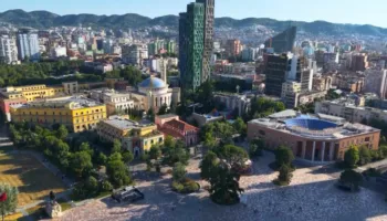 Shqipëria turistike, mes 10 destinacioneve më të preferuara jashtë BE-së nga rezidentët europianë
