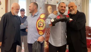 “Shqiponja shqiptare që nuk njeh humbje”/ Rama pret kampionin Nelson Hysa