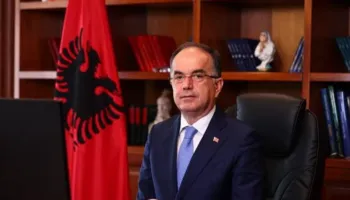 Siguria Kombëtare/ Presidenti Begaj takon kreun e komanduar të SHISH, ministrin Demo dhe kryepolicin Hita: U diskutuan çështjet e aktualitetit